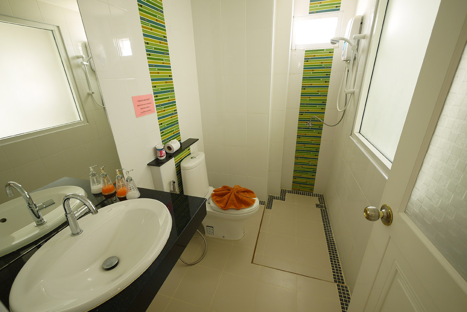 Green Harbor Hotel & Service Apartment
