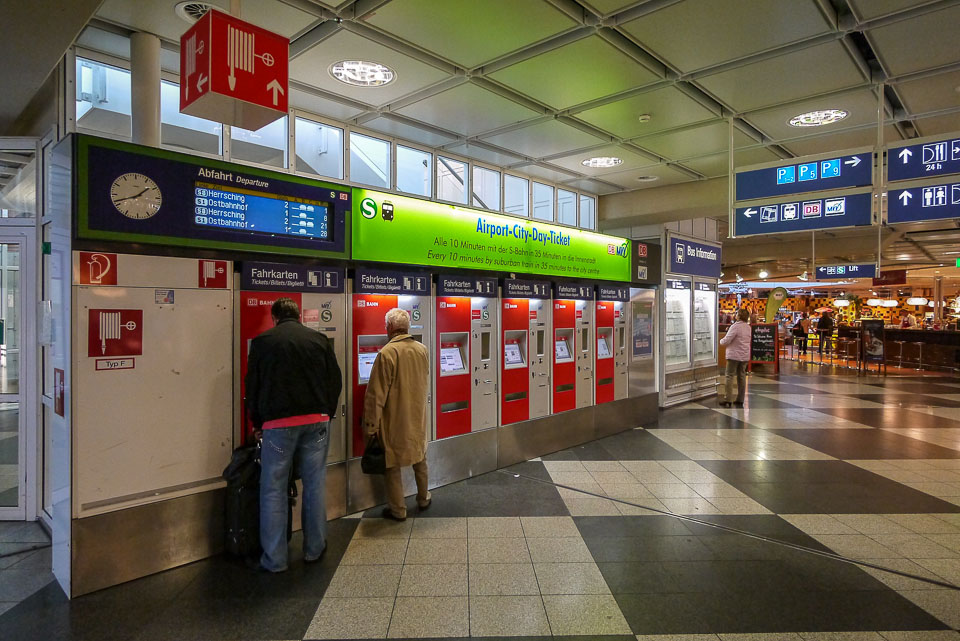 Метро в Мюнхене. Из аэропорта в город и обратно
