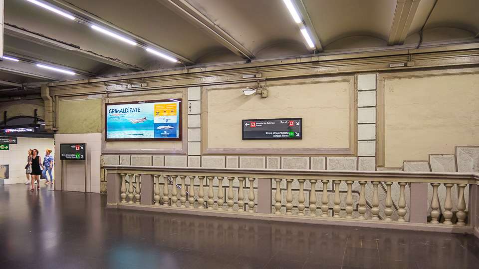 Метро в Барселоне