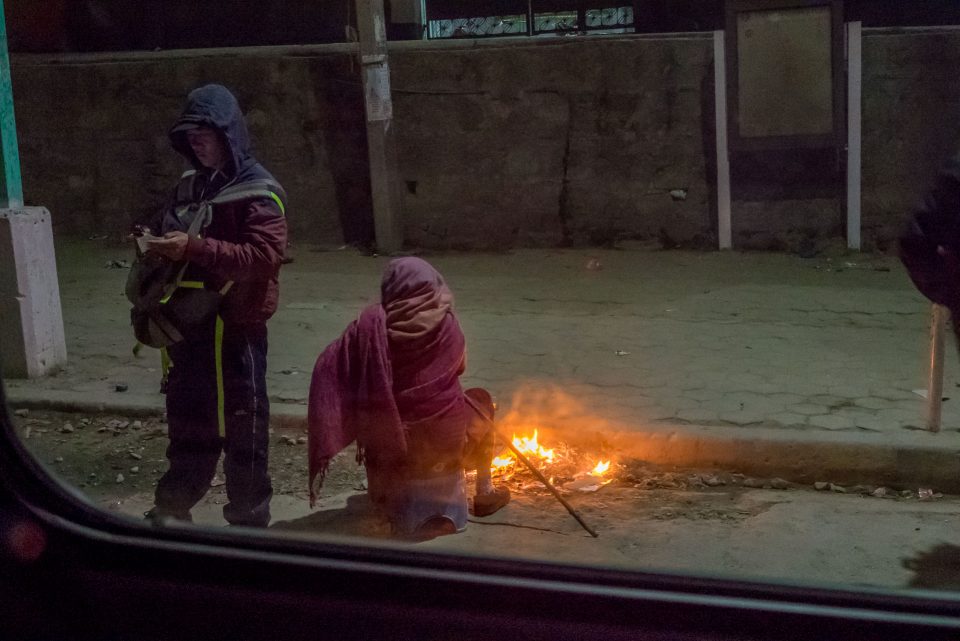 Костер на улице в Катманду