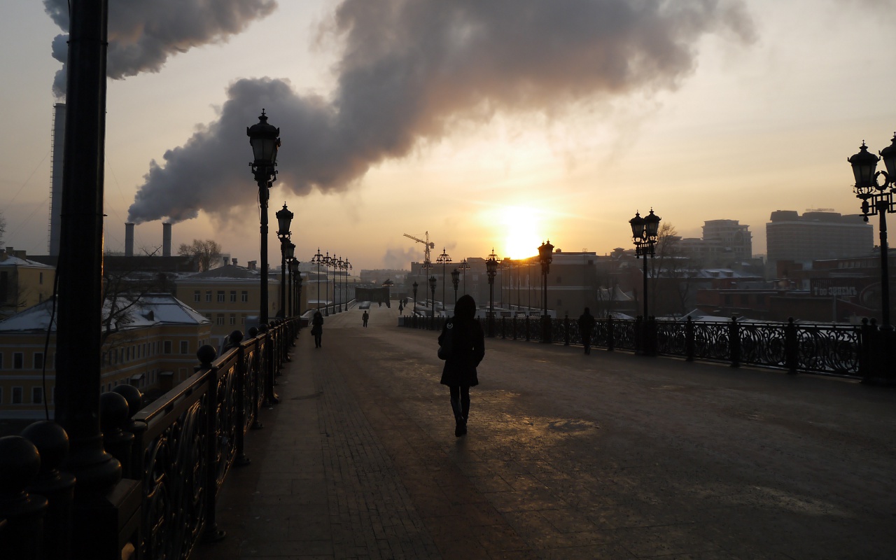 Восход над мостом